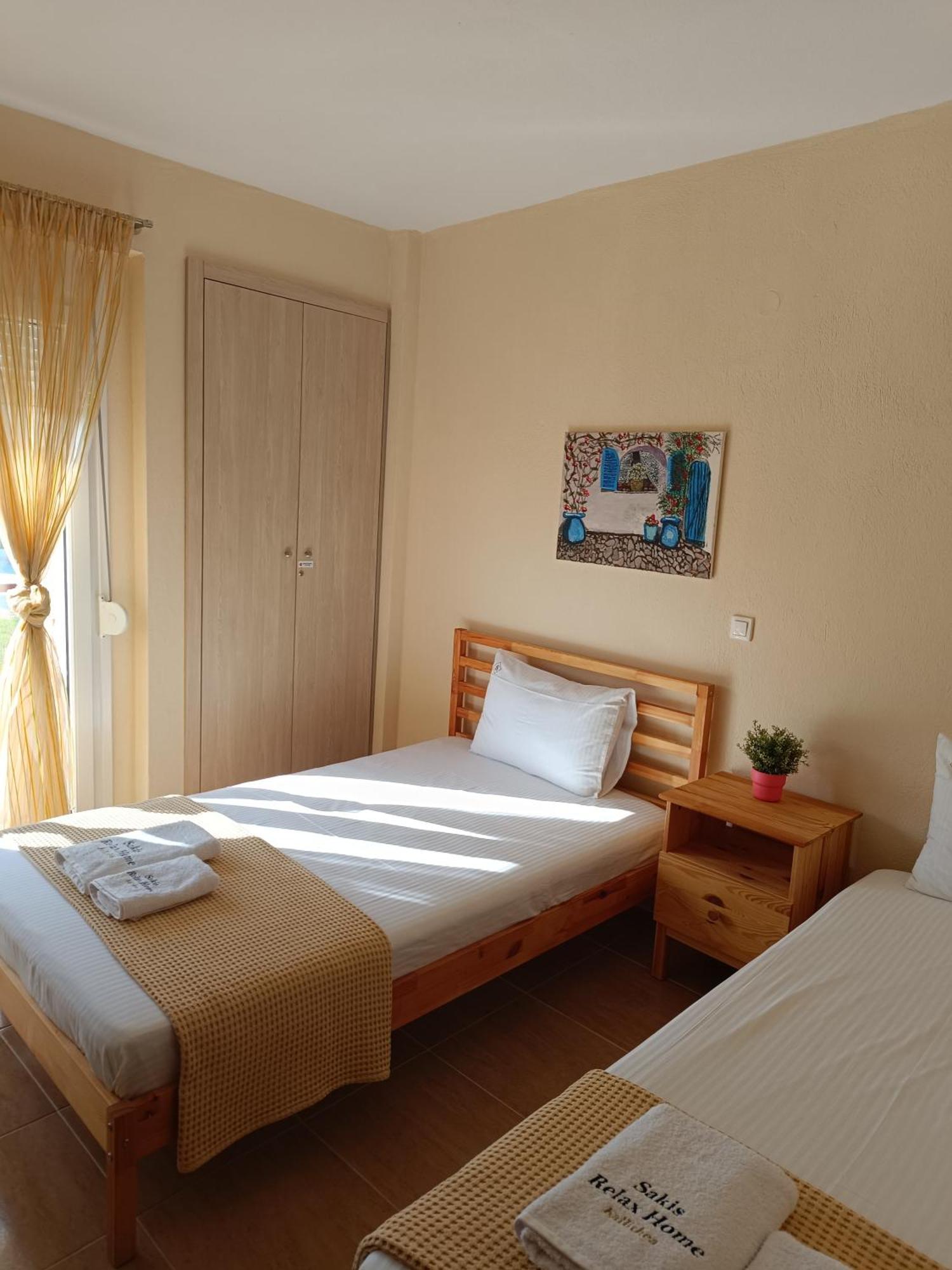 Sakis#relaxhomekallithea Apartment